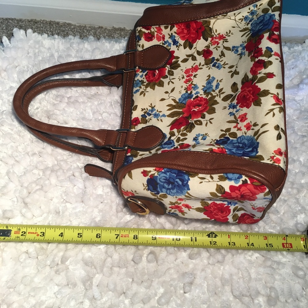 Spring Handbag - image 4